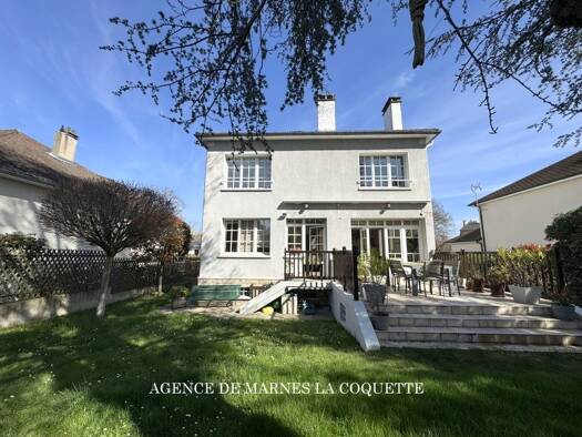 Maison à vendre 1 295 000 € 8 pièces 4 chambres 263 m² 515 m² de terrain Marnes-la-Coquette 92430