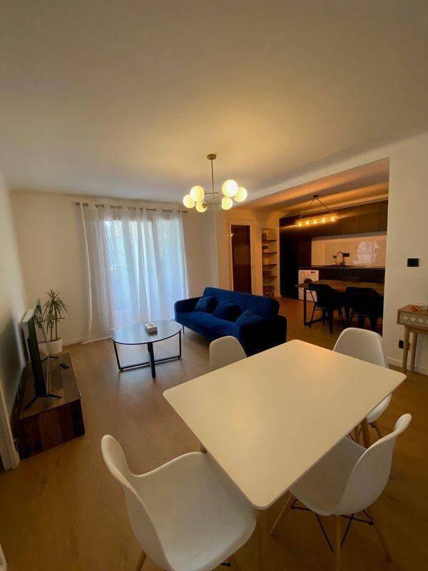 Appartement 2 pièces 45 m² · à Marseille 1er Arrondissement · 45 m² · 950 €/mois