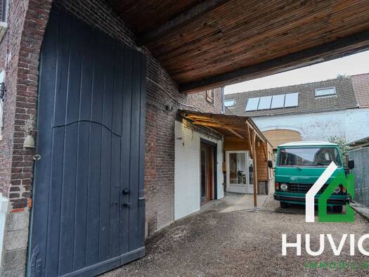 Ferme à vendre 290 000 € 6 pièces 3 chambres 140 m² 800 m² de terrain Saint-Amand-les-Eaux 59230