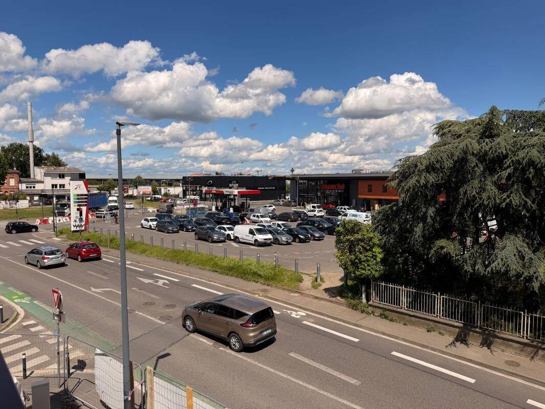 T2 neuf à proximité du métro La Vache — 5
