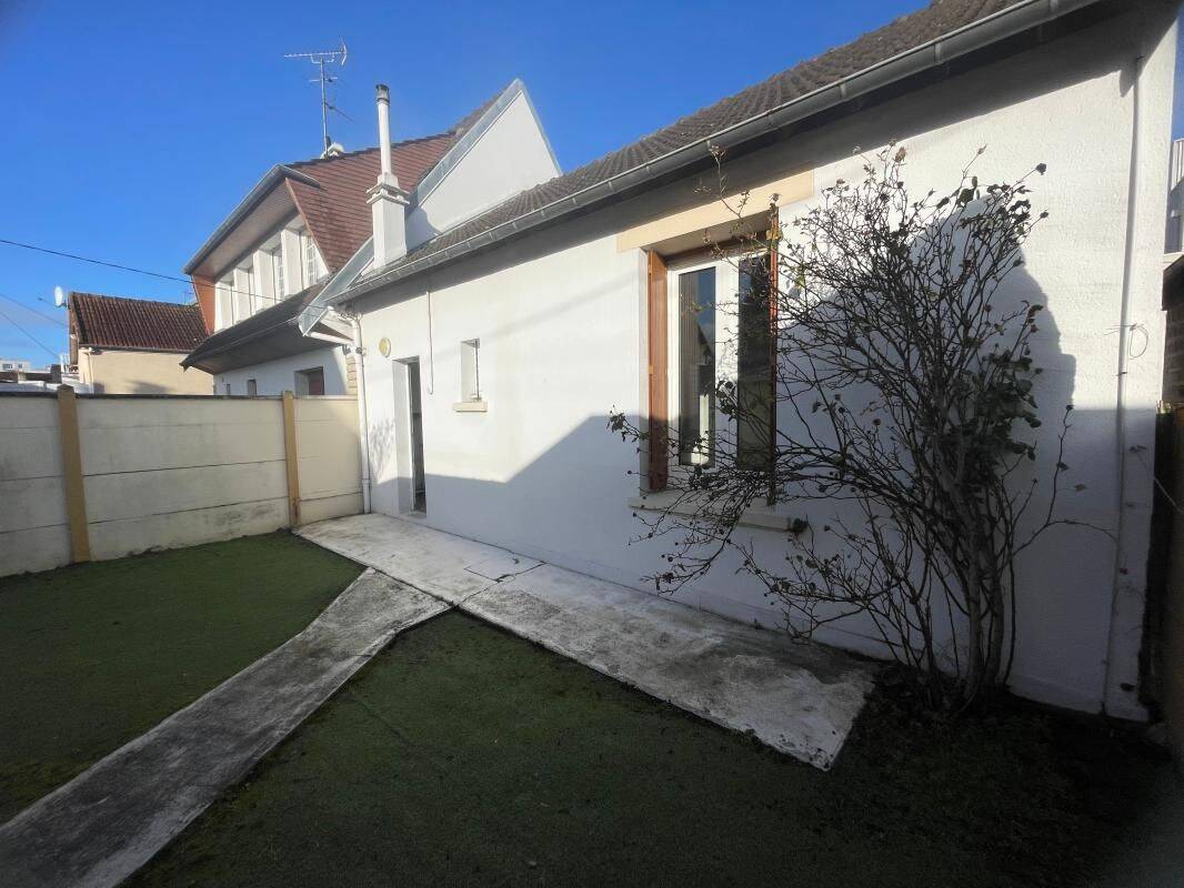 Maison 2 pièces 41 m² · à Mondeville · 41,3 m² · 631 €