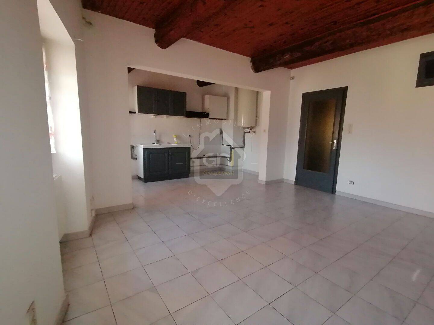 Appartement 3 pièces 57 m² · à Carpentras · 57 m² · 500 €
