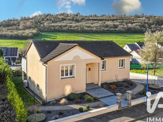Maison de plain-pied à vendre 399 500 € 5 pièces 3 chambres 100,6 m² 600 m² de terrain 1ère Zone Forêts et Champs Hayange 57700