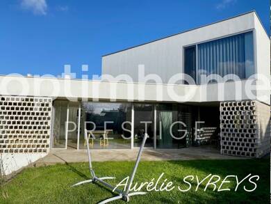 Maison à vendre 676 000 € 6 pièces 4 chambres 160 m² 800 m² de terrain Centre Ville Lorient 56100