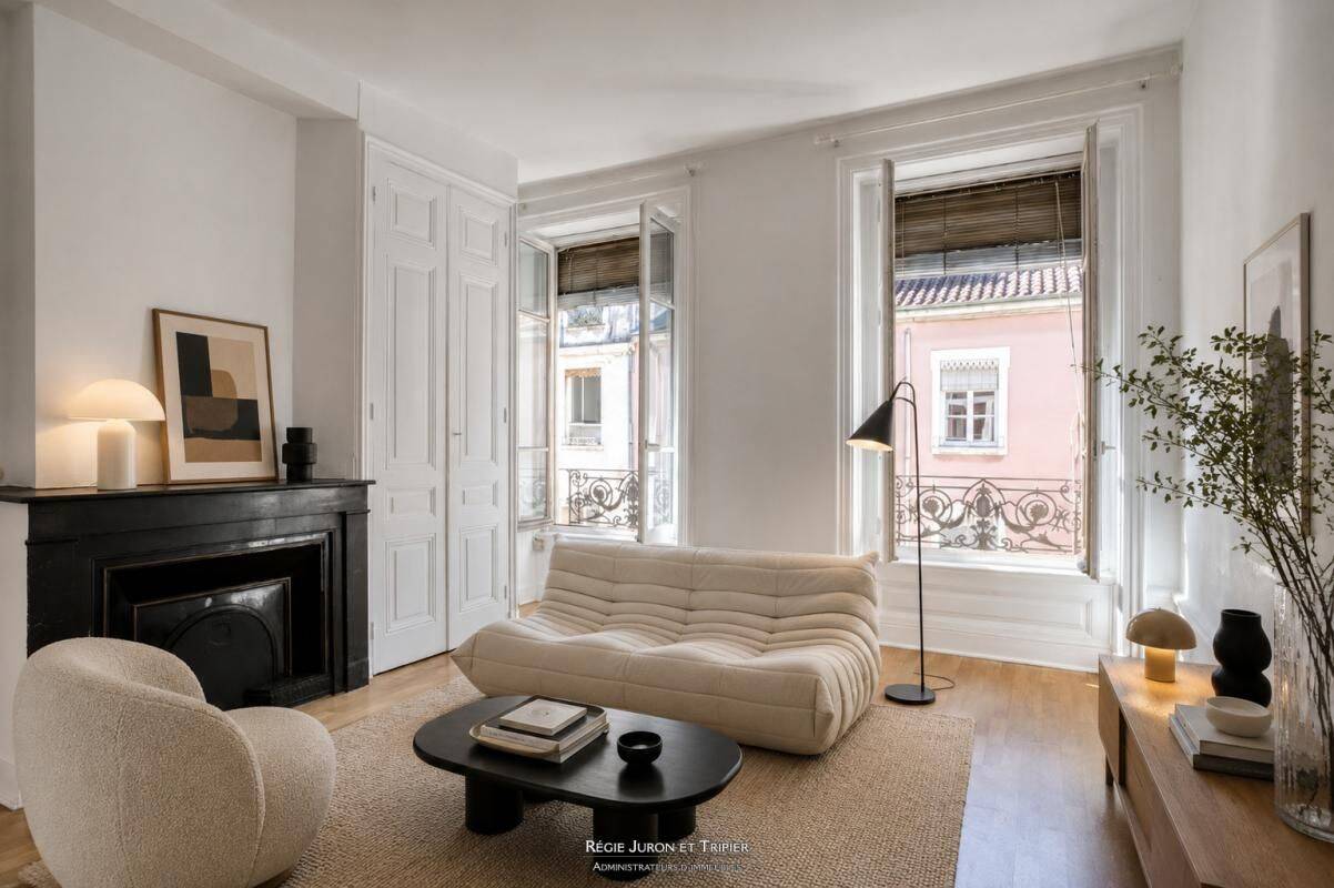 Appartement 2 pièces 43 m² · à Lyon 6ème Arrondissement · 43 m² · 249 000 €
