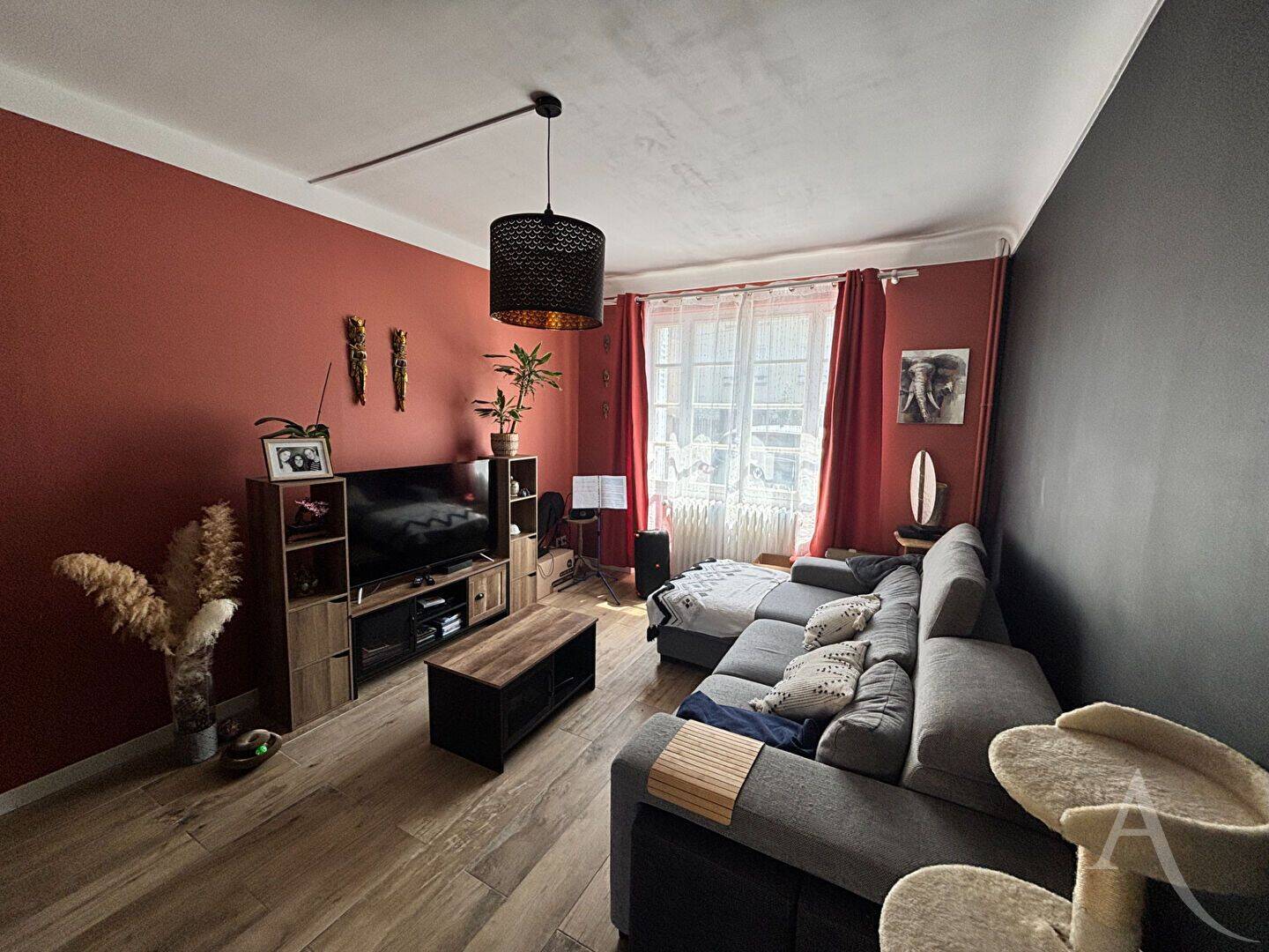 Maison 5 pièces 116 m² · à Châteauroux · 115,6 m² · 890 €
