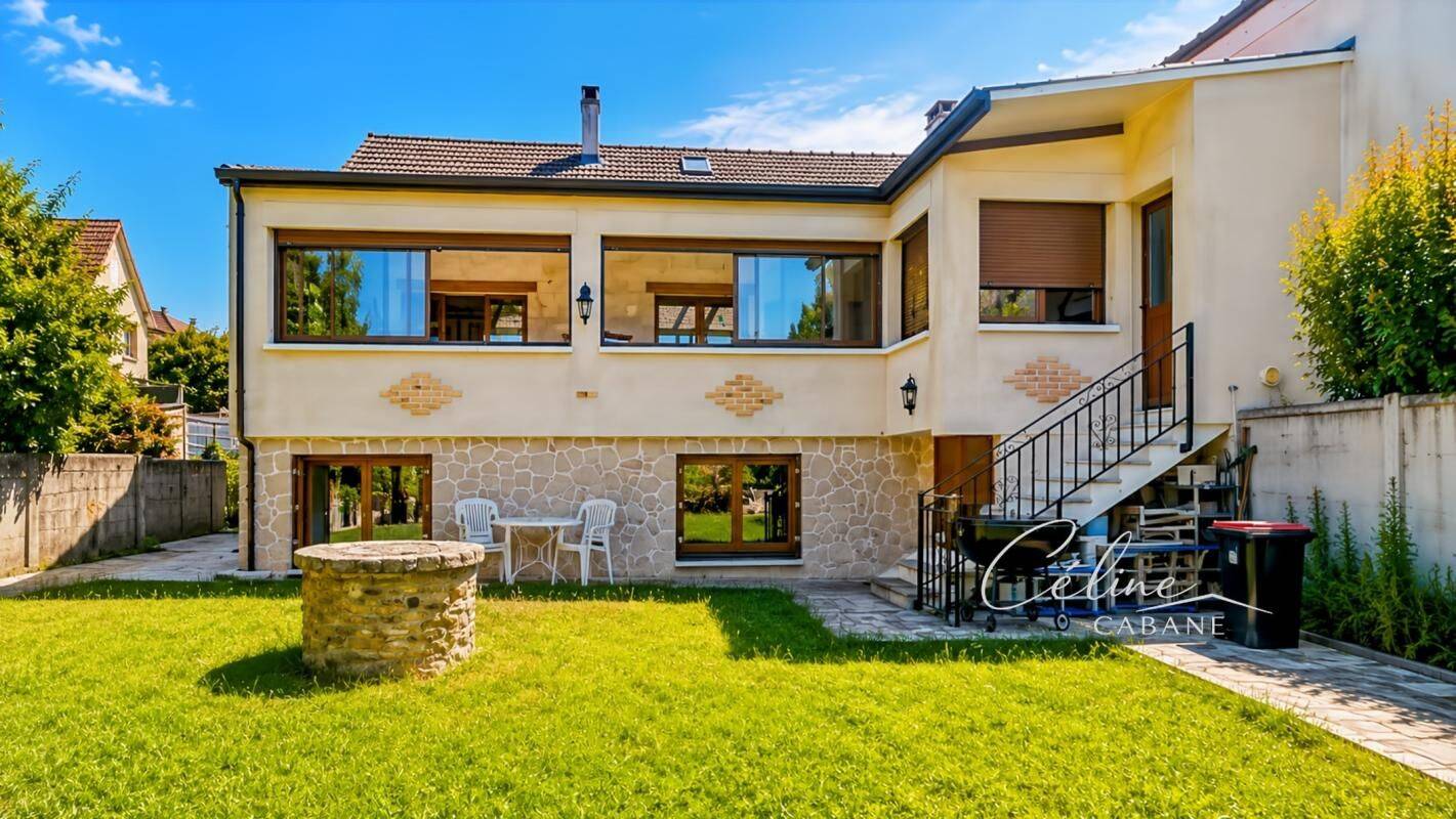 Maison 4 pièces 130 m² · à Roissy-en-Brie · 130 m² · 353 700 €