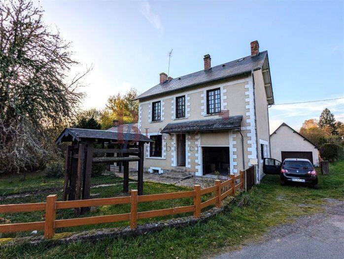 Maison 6 pièces 139 m² · à La Courtine · 139 m² · 91 300 €