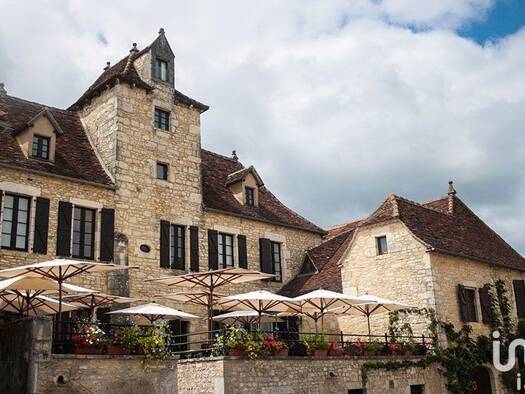 Local commercial à vendre 400 000 € 800 m² de surface de vente Cœur de Causse 46240