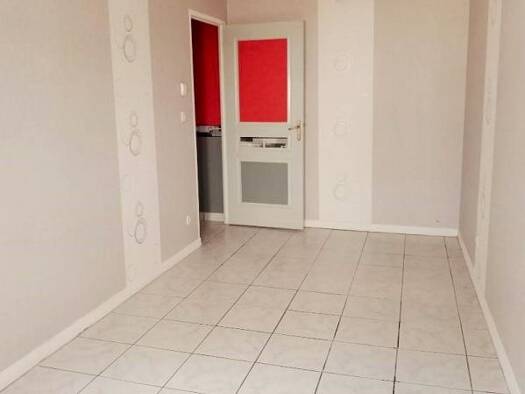 Maison de plain-pied à louer 593 € 3 pièces 2 chambres 72 m² Eppeville 80400