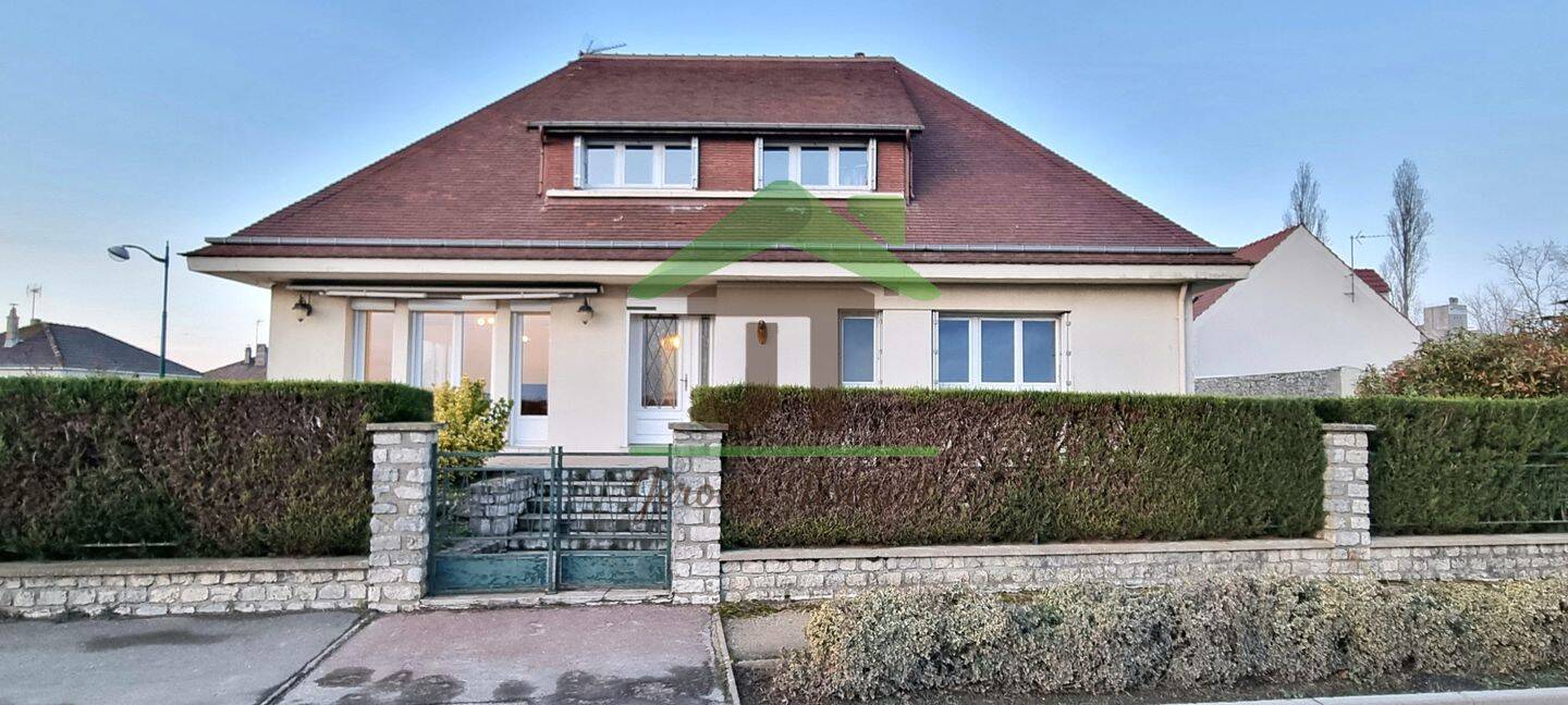 Maison 5 pièces 114 m² · à Patay · 114 m² · 154 500 €