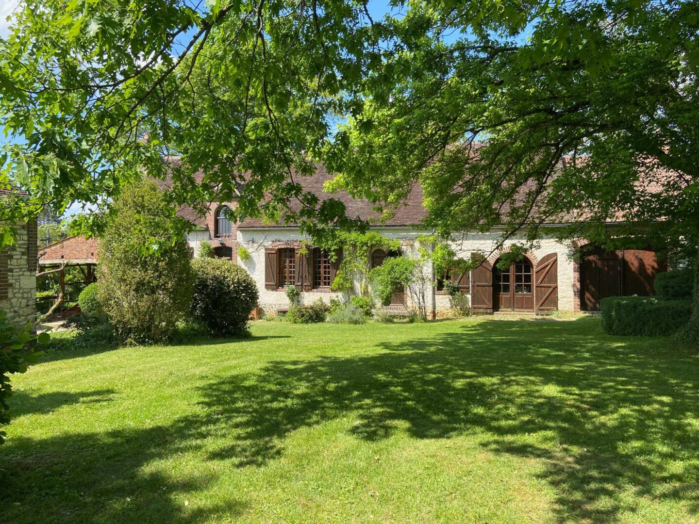 Maison 9 pièces 250 m² · à Toucy · 250 m² · 392 000 €