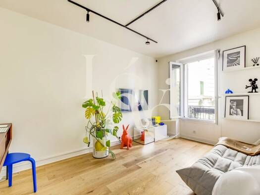 Appartement à vendre - Première occupation 282 000 € 2 pièces 1 chambre 33,1 m² Étage 1/2 Dunois-Bibliothèque-Jeanne-d'Arc Paris 13ème arrondissement 75013