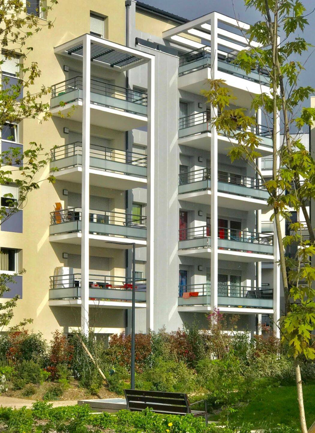 Appartement 2 pièces 43 m² · à Saint-Julien-en-Genevois · 42,9 m² · 1 138 €
