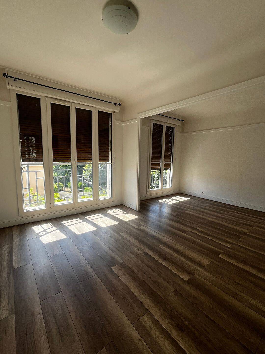 Appartement 3 pièces 54 m² · à Enghien-les-Bains · 53,5 m² · 1 155 €