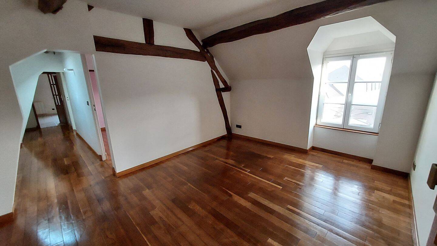 Appartement 2 pièces 46 m² · à Luzarches · 45,8 m² · 882 €
