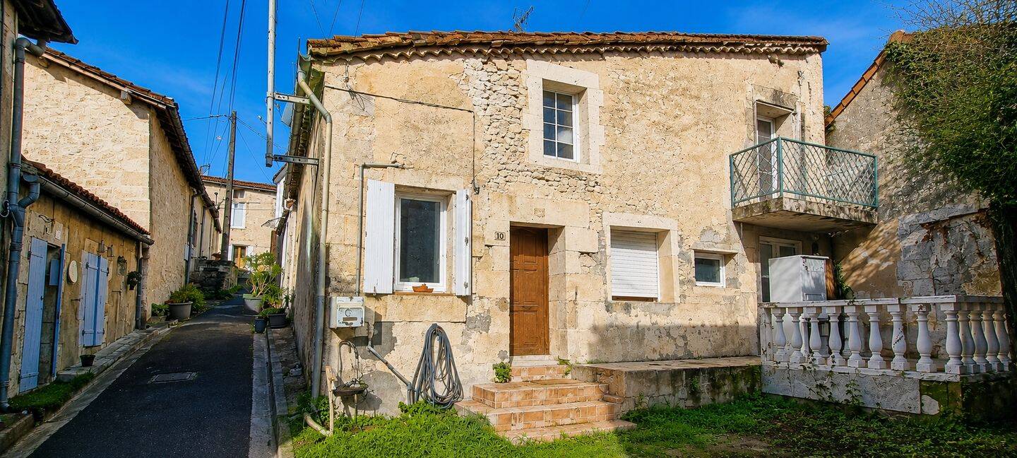 Maison 5 pièces 90 m² · à Ruelle-sur-Touvre · 90,4 m² · 55 700 €