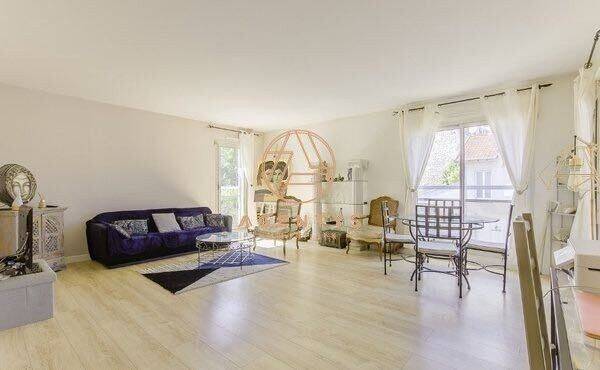 Appartement 5 pièces 106 m² · à Nogent-sur-Marne · 105,7 m² · 550 000 €