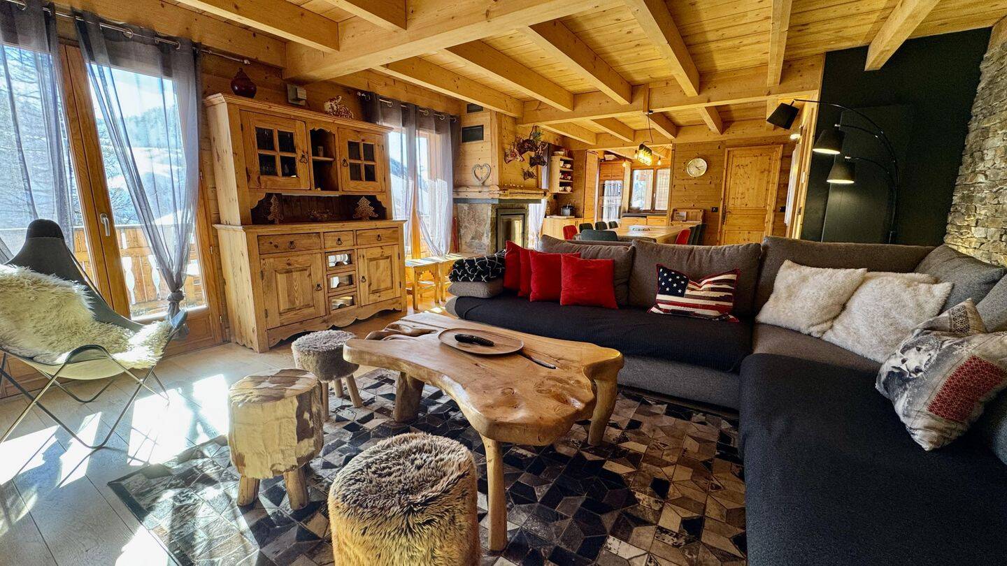 Maison 6 pièces 150 m² · à Isola · 150 m² · 1 554 800 €