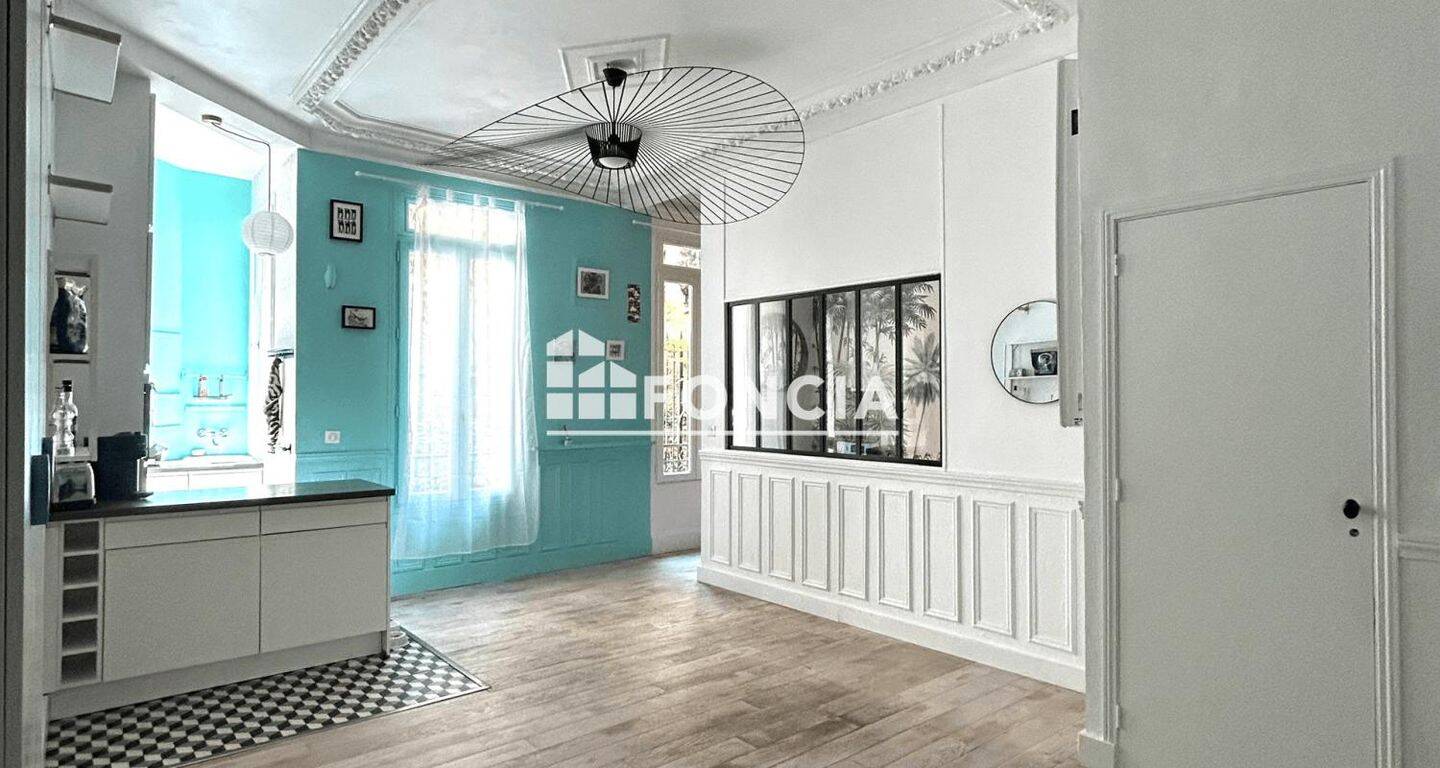 Appartement 3 pièces 66 m² · à Paris 17ème Arrondissement · 65,7 m² · 2 600 €