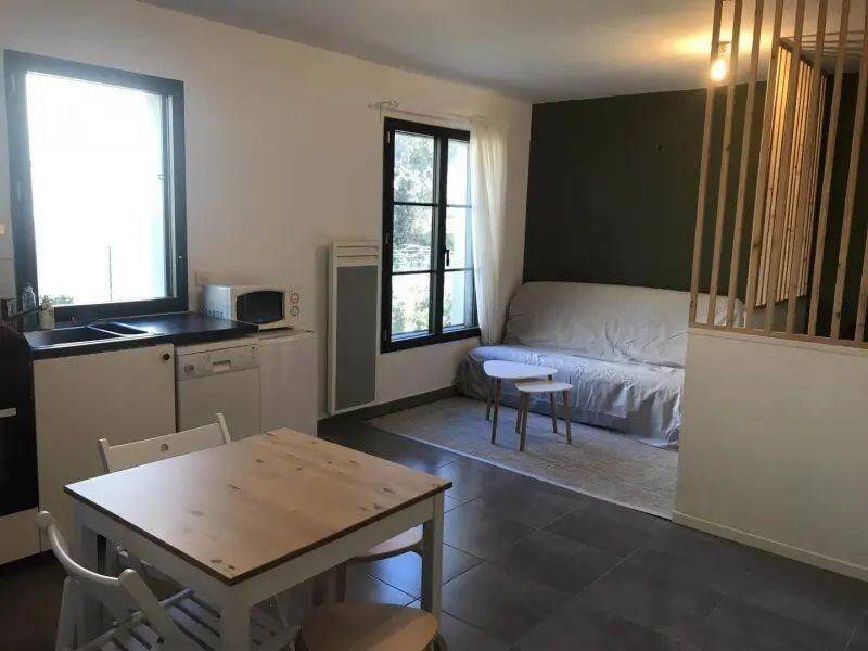 Appartement 1 pièce 27 m² · à Prades-le-lez · 27 m² · 570 €