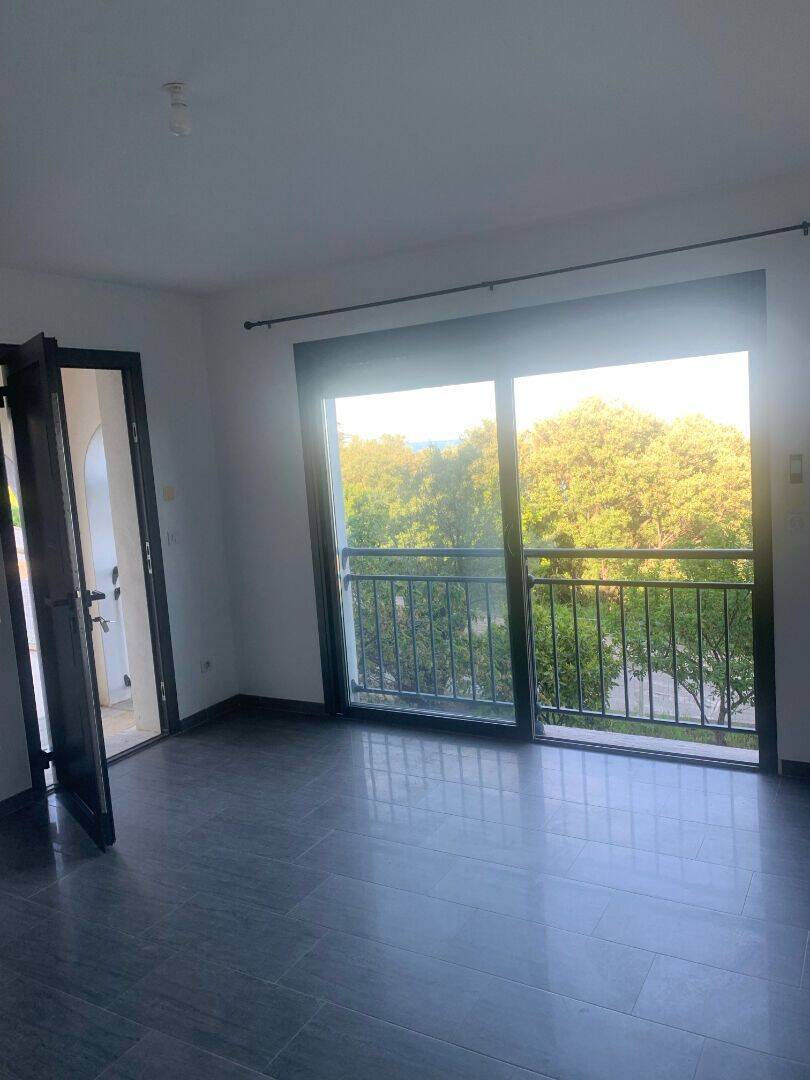 Appartement 2 pièces 45 m² · à San-Martino-Di-Lota · 45 m² · 780 €/mois