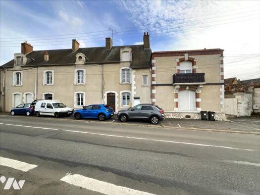 Immeuble à vendre 895 000 € 443 m² Blois 41000