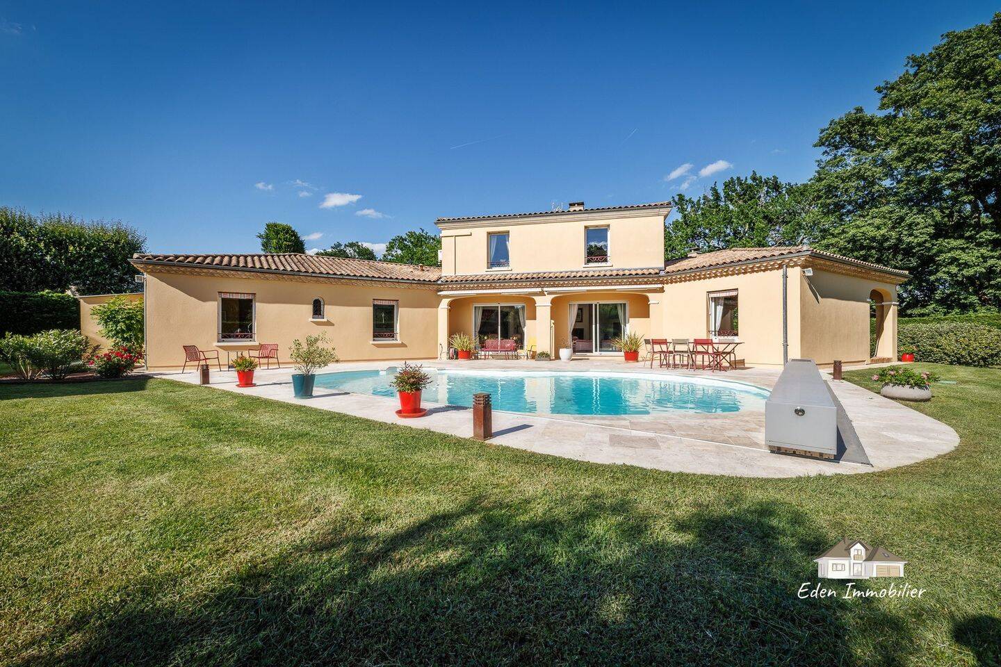 Maison 7 pièces 250 m² · à Saint-Sulpice-Et-Cameyrac · 250 m² · 995 000 €