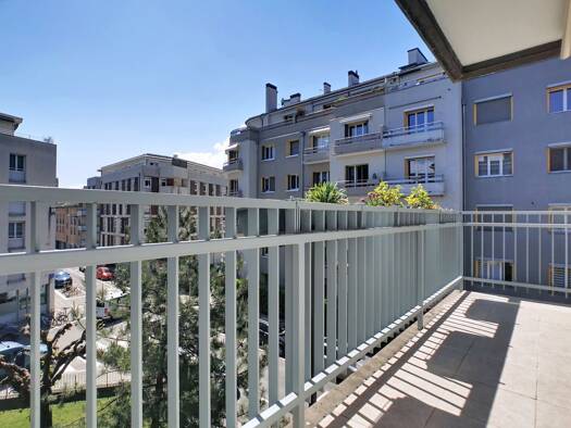 Appartement à vendre 220 000 € 3 pièces 2 chambres 107 m² Étage 2/4 Grenoble 38000