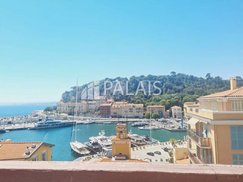 Appartement à louer 1 800 € 2 pièces 1 chambre 48,3 m² 7ème étage Nice 06300