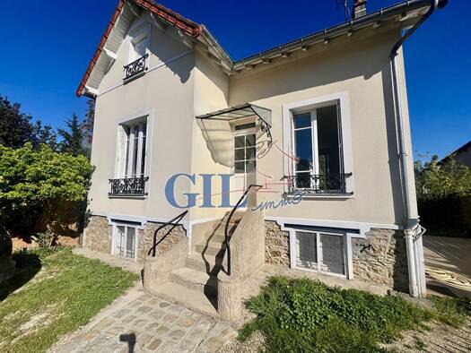 Maison à vendre 359 000 € 4 pièces 2 chambres 100 m² 428 m² de terrain Leclerc-Centre Ouest Brie-Comte-Robert 77170