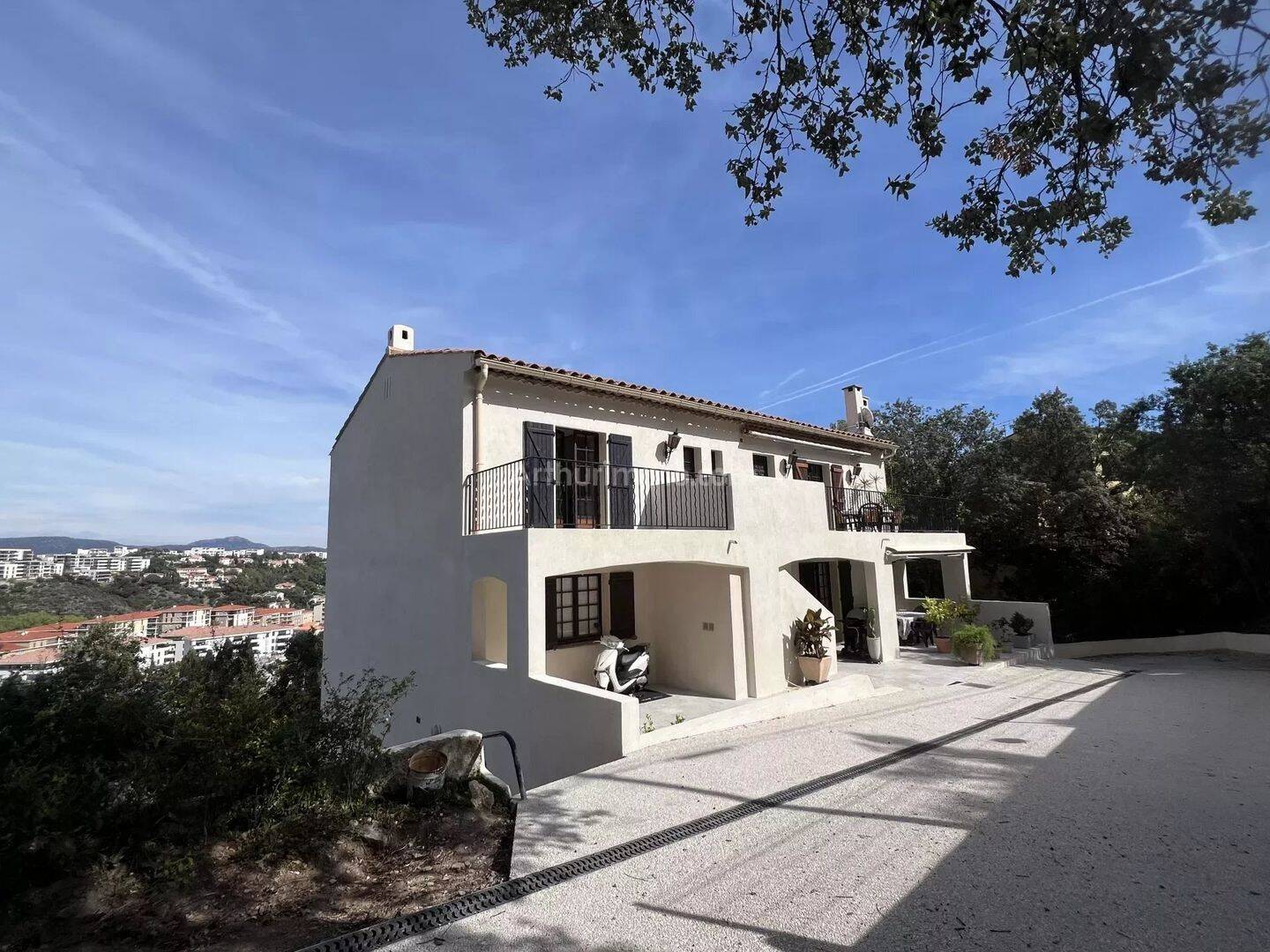Appartement 3 pièces 64 m² · à Saint-Raphaël · 64,1 m² · 776 €