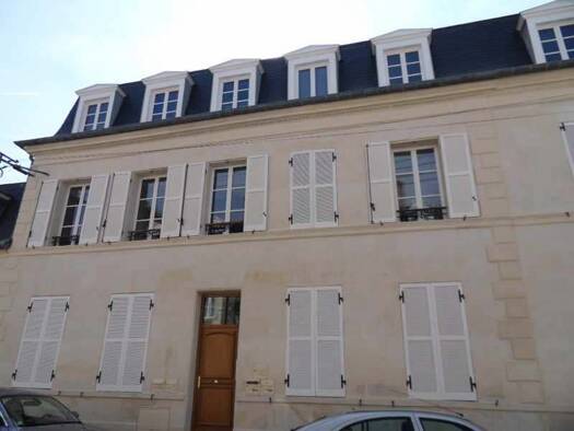 Appartement à louer 650 € 2 pièces 1 chambre 40,3 m² Étage 2/2 Compiègne 60200