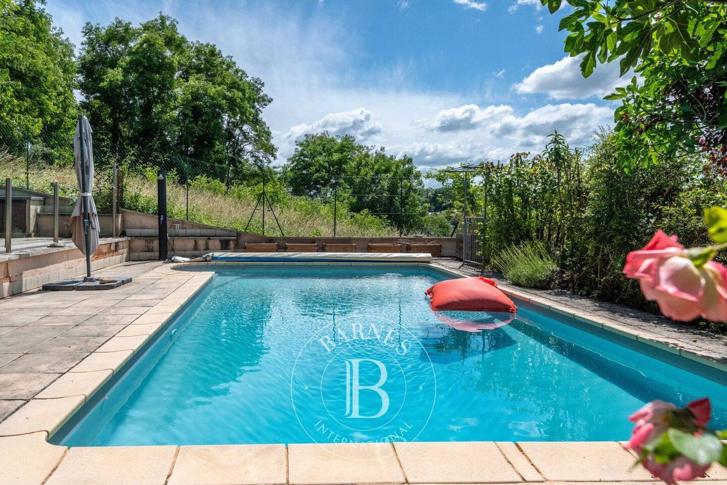 Appartement 5 pièces 152 m² · à Sathonay-Village · 152,3 m² · 735 000 €