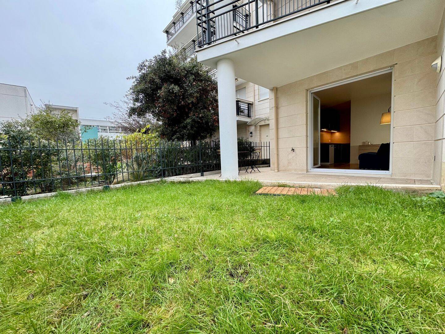 Appartement 1 pièce 30 m² · à Courbevoie · 30 m² · 1 250 €/mois