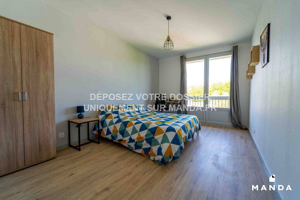 Appartement 5 pièces 14 m² · à Angers · 14 m² · 450 €/mois