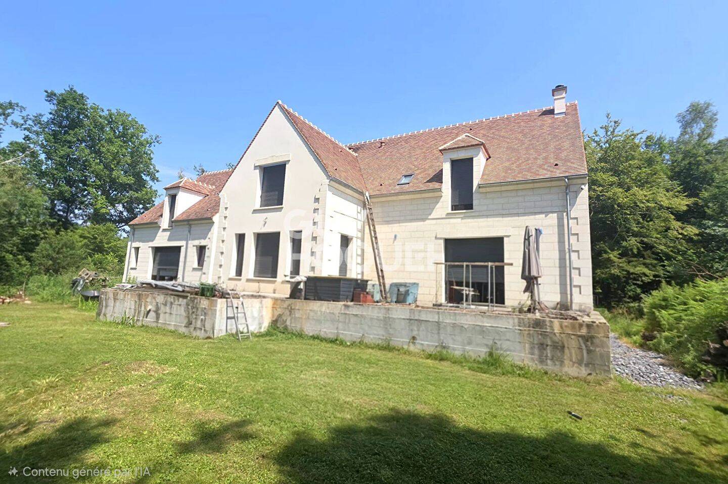 Maison 10 pièces 328 m² · à Saint-Jean-aux-Bois · 328 m² · 1 100 000 €
