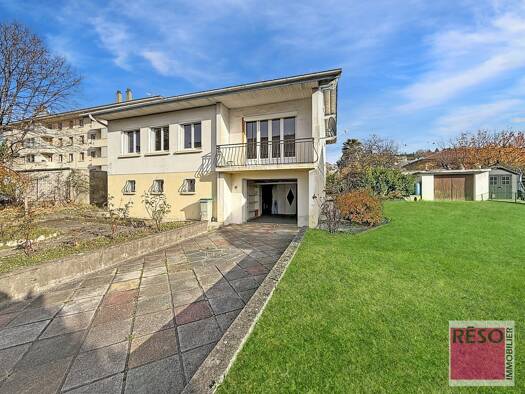 Maison à vendre 419 000 € 4 pièces 3 chambres 109 m² 682 m² de terrain Annemasse 74100