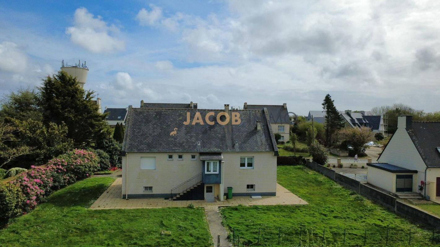 Maison 5 pièces 106 m² · à Milizac-Guipronvel · 106,5 m² · 223 900 €