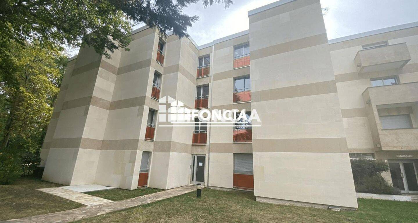 Appartement 1 pièce 16 m² · à Le Plessis-Robinson · 16 m² · 572 €