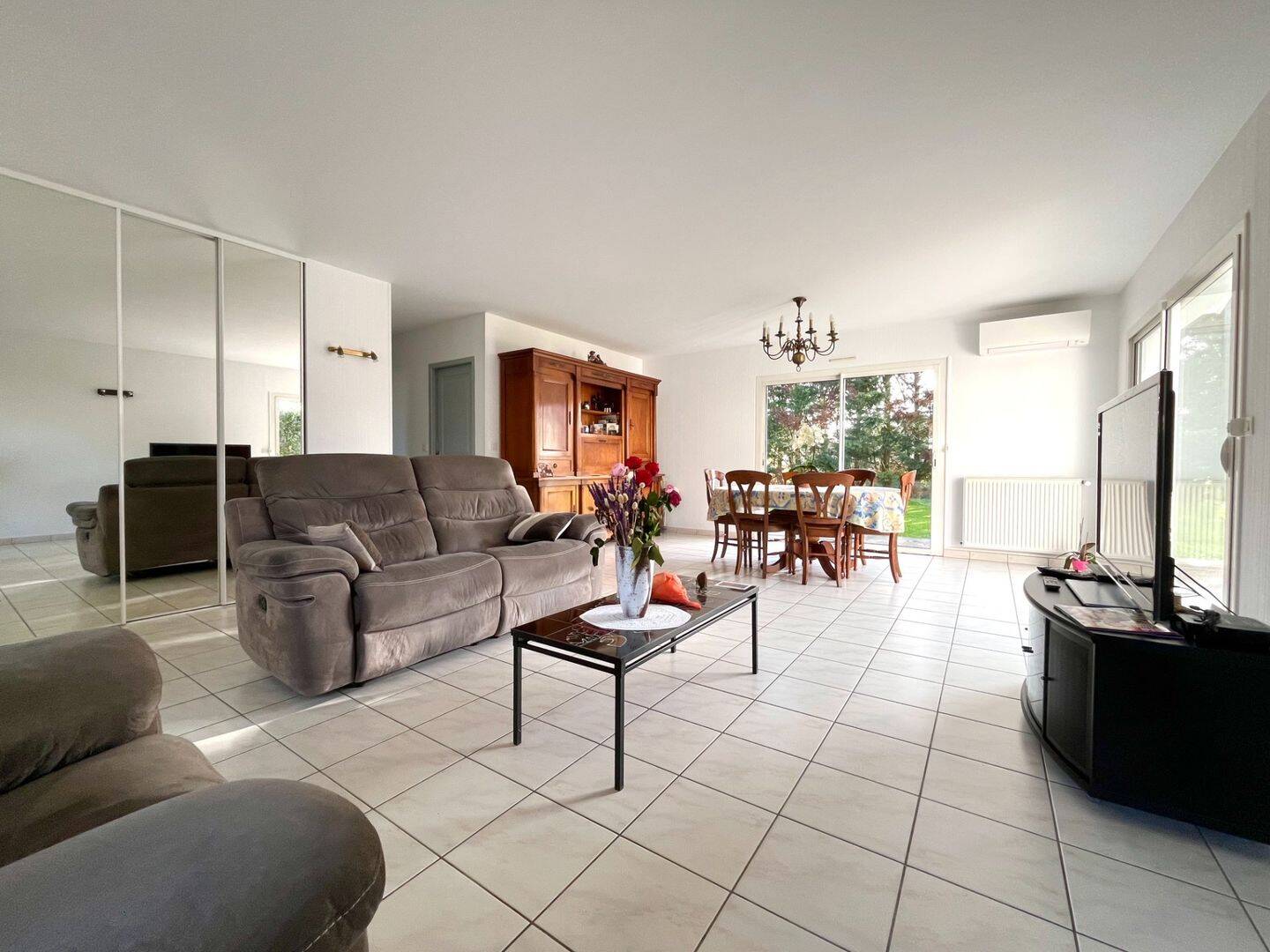 Maison 4 pièces 135 m² · à Ambarès-Et-Lagrave · 135 m² · 398 000 €