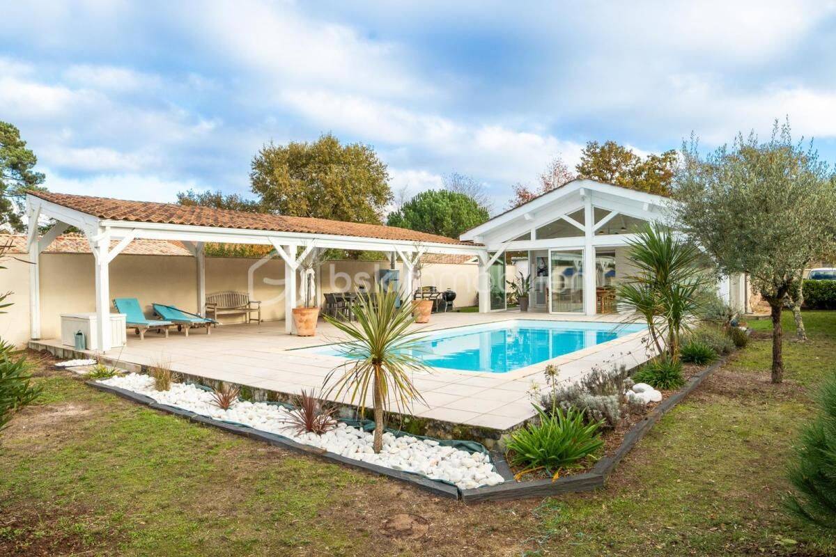 Maison 6 pièces 175 m² · à Pessac · 175 m² · 649 000 €