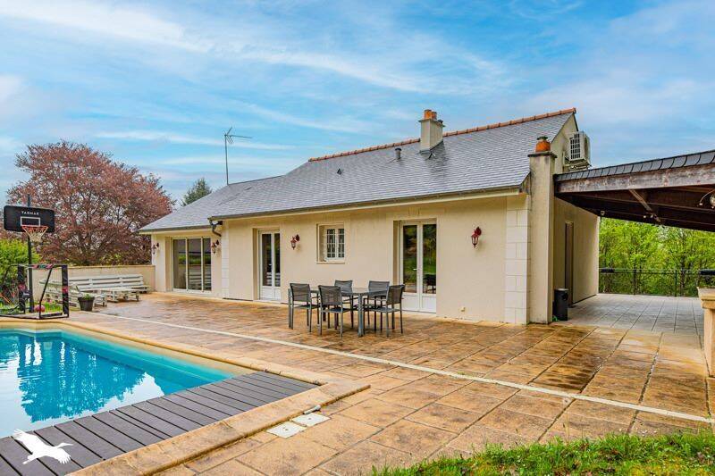 Maison 7 pièces 155 m² · à Saint-Étienne-de-Chigny · 155 m² · 343 200 €