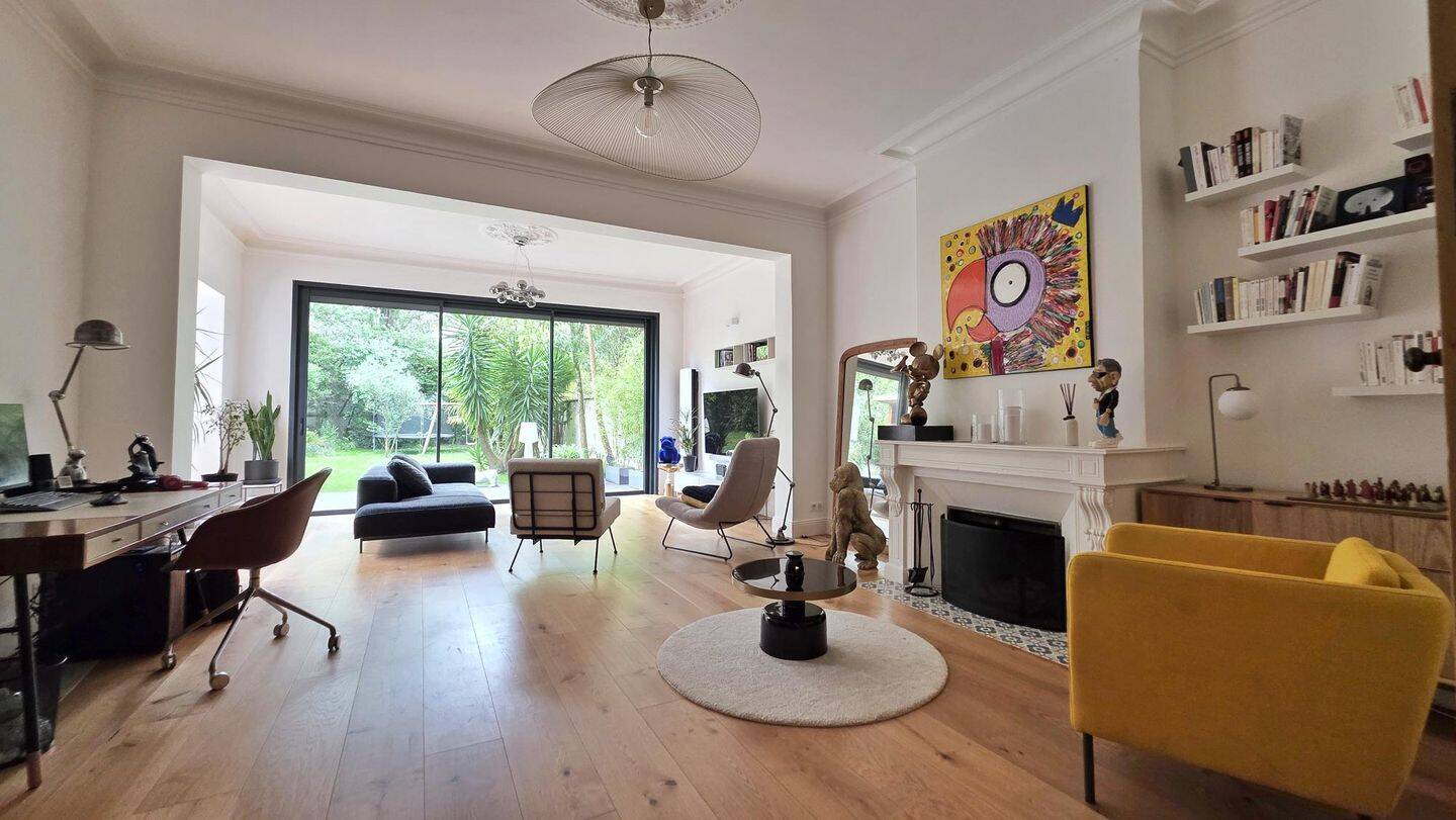 Appartement 5 pièces 215 m² · à Bordeaux · 215 m² · 1 199 000 €