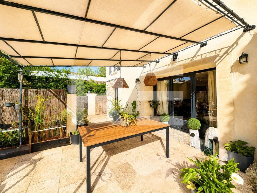 Maison 6 pièces 190 m² · à Meynes · 190 m² · 279 000 €