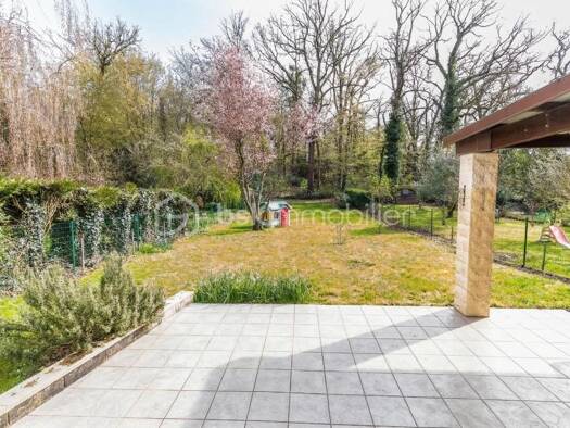 Maison à vendre 329 500 € 5 pièces 4 chambres 98 m² 588 m² de terrain Vert-le-Grand 91810