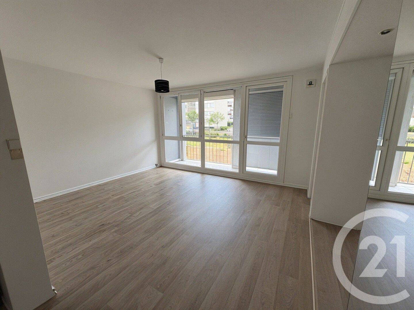 Appartement 3 pièces 54 m² · à Vénissieux · 53,7 m² · 896 €/mois