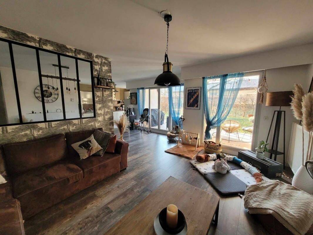 Appartement 3 pièces 87 m² · à Beaumont · 87,1 m² · 1 900 €