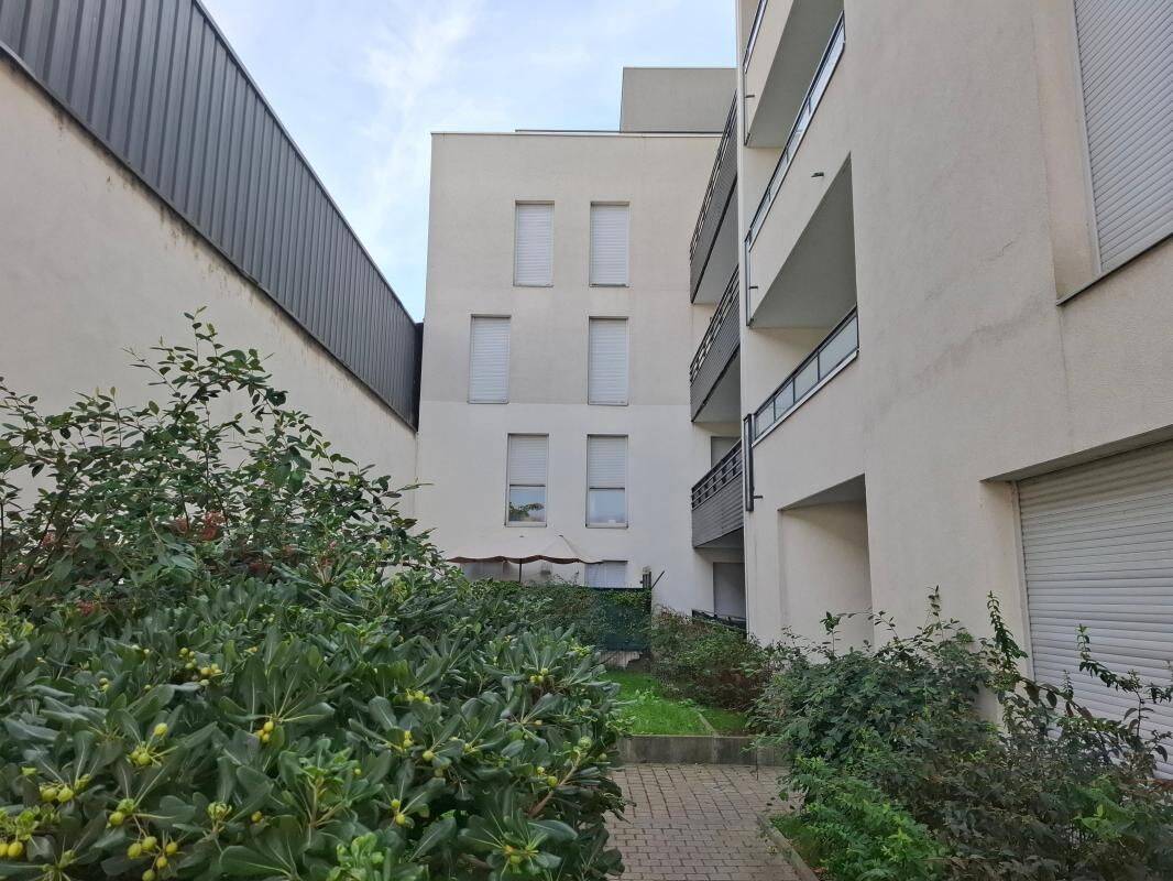 Appartement 2 pièces 38 m² · à Saint-Fons · 38,5 m² · 700 €/mois