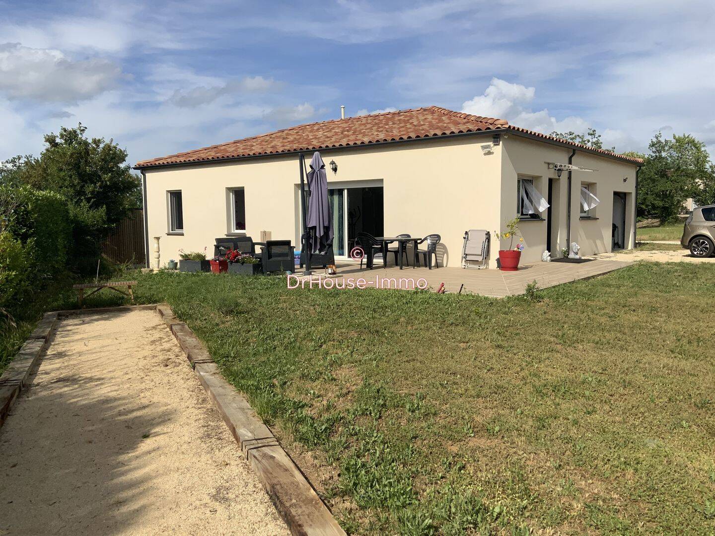 Maison 4 pièces 101 m² · à Pradines · 101 m² · 1 100 €/mois